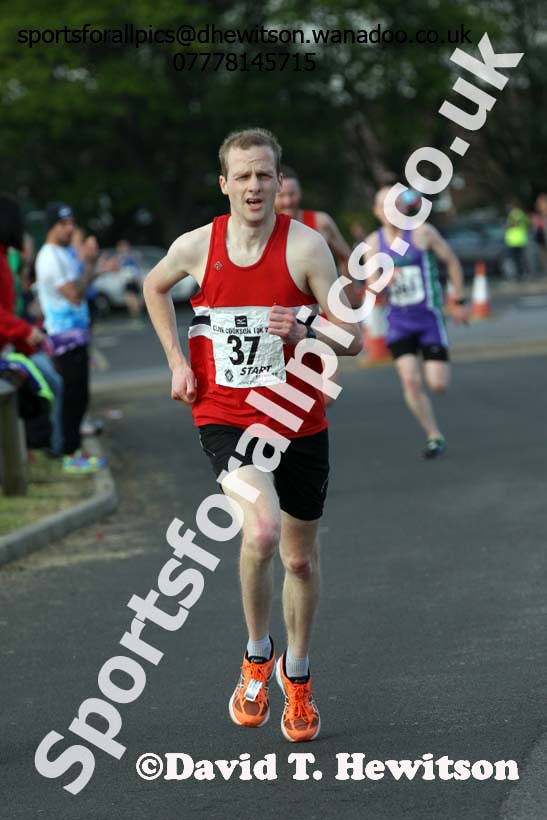 Clive Cookson 10k Road Race, Whitley Bay. Photo: David T. Hewitson/Sports for All Pics